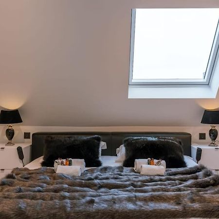Huswell - Luxurious Apartment With Parking 贝尔内姆 外观 照片