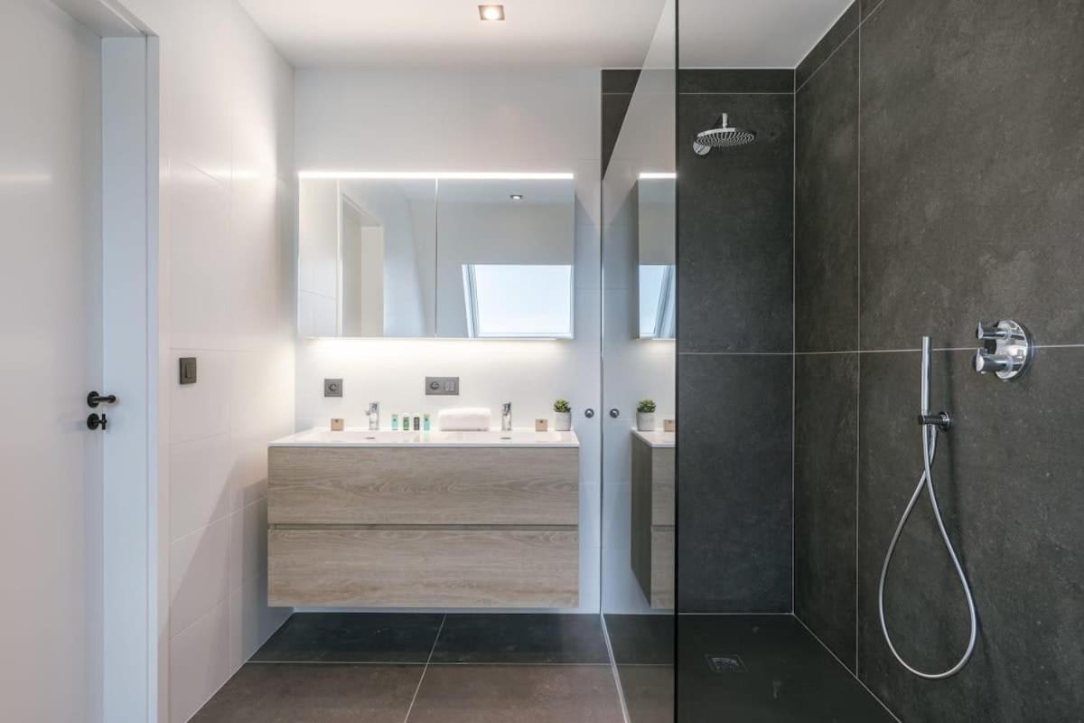 Huswell - Luxurious Apartment With Parking 贝尔内姆 外观 照片