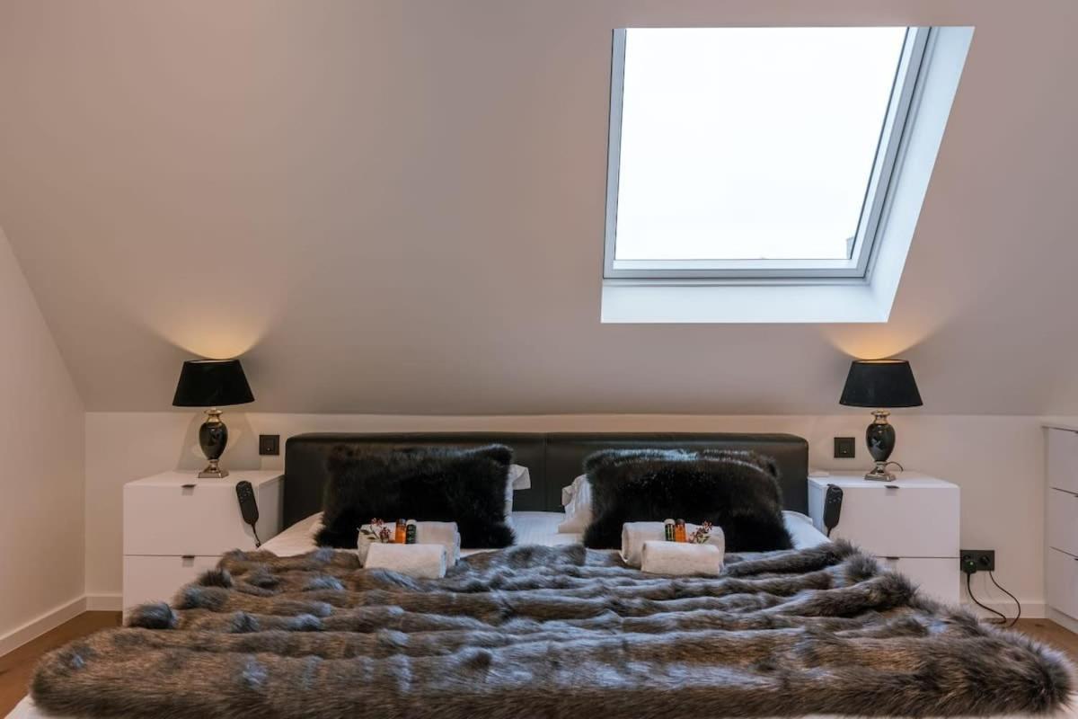 Huswell - Luxurious Apartment With Parking 贝尔内姆 外观 照片