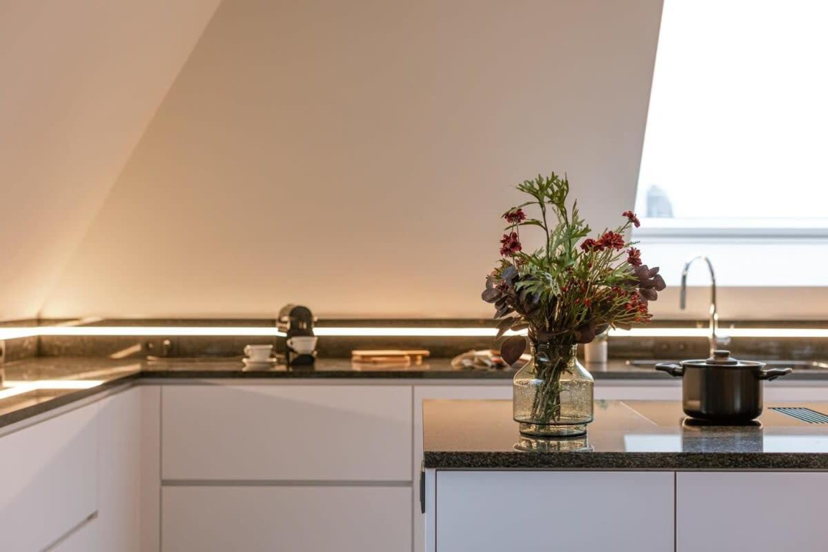 Huswell - Luxurious Apartment With Parking 贝尔内姆 外观 照片