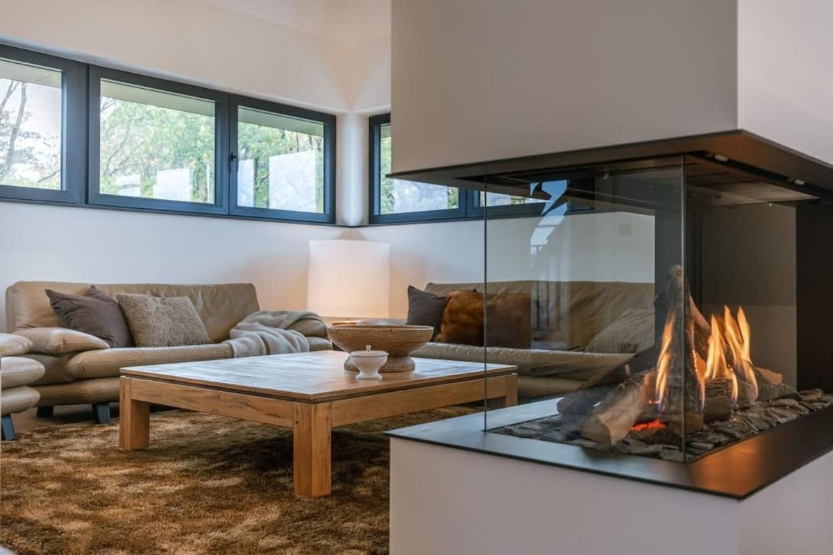 Huswell - Luxurious Apartment With Parking 贝尔内姆 外观 照片